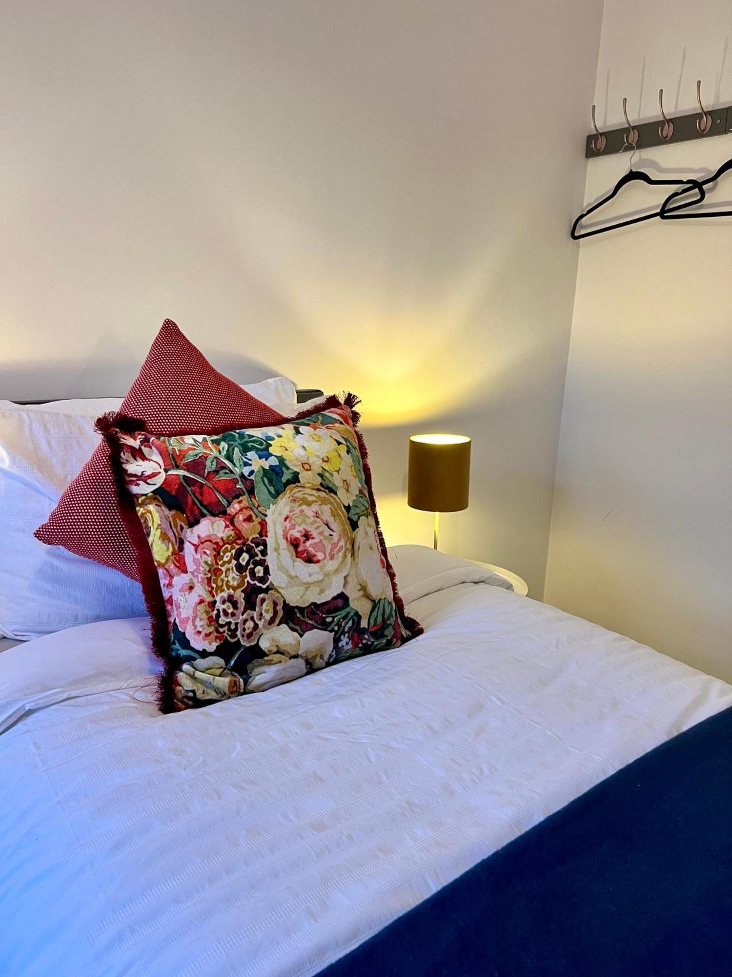 Acrewood House Apartment Tara ภายนอก รูปภาพ